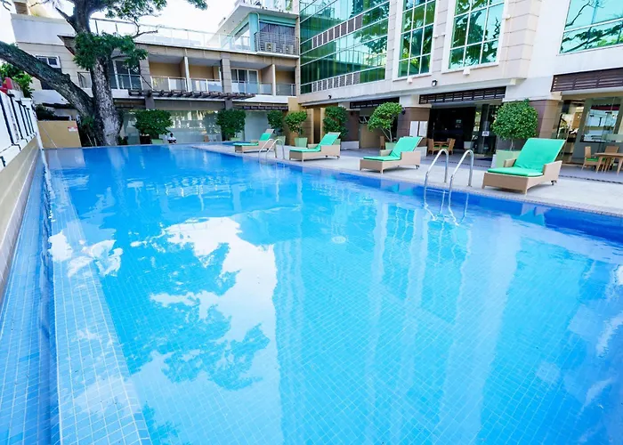 Center Suite- Scenic View With Balcony