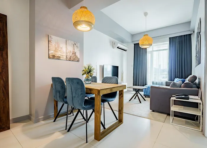 Center Suite- Scenic View With Balcony Aparthotel Cebu