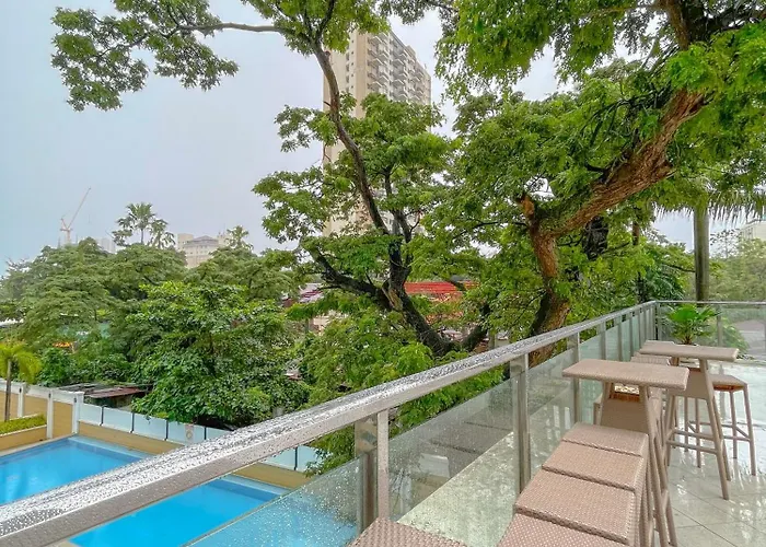 Aparthotel Center Suite- Scenic View With Balcony Cebu