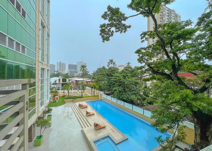Center Suite- Scenic View With Balcony Aparthotel Cebu